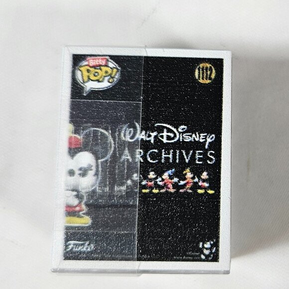 Bitty Pop! Minnie #1112 Vinyl Figure Disney Funko Minnie Mouse - Picture 3 of 7